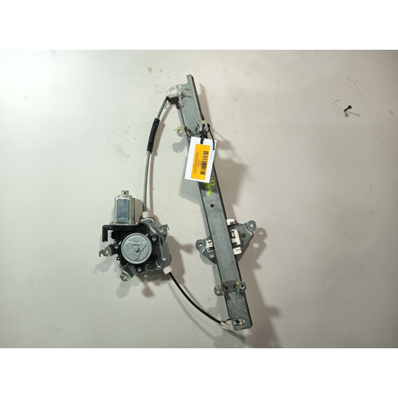 ELEVALUNAS DELANTERO DERECHO 80720EE00C  - imagen 1