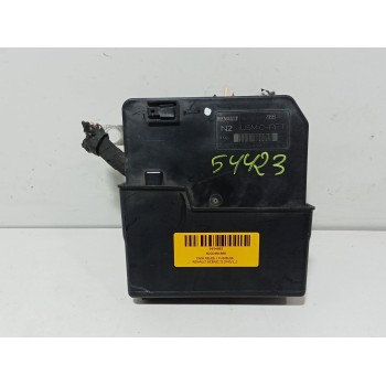 CAJA RELES / FUSIBLES 8200481866 