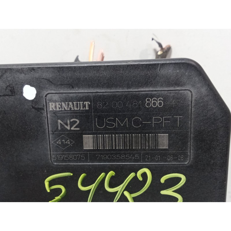 CAJA RELES / FUSIBLES 8200481866  - imagen 4