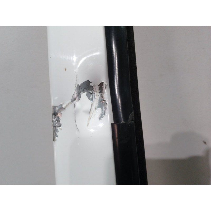 PUERTA DELANTERA DERECHA BLANCA  - imagen 3