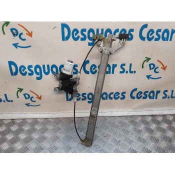 ELEVALUNAS TRASERO DERECHO 82700AV610 