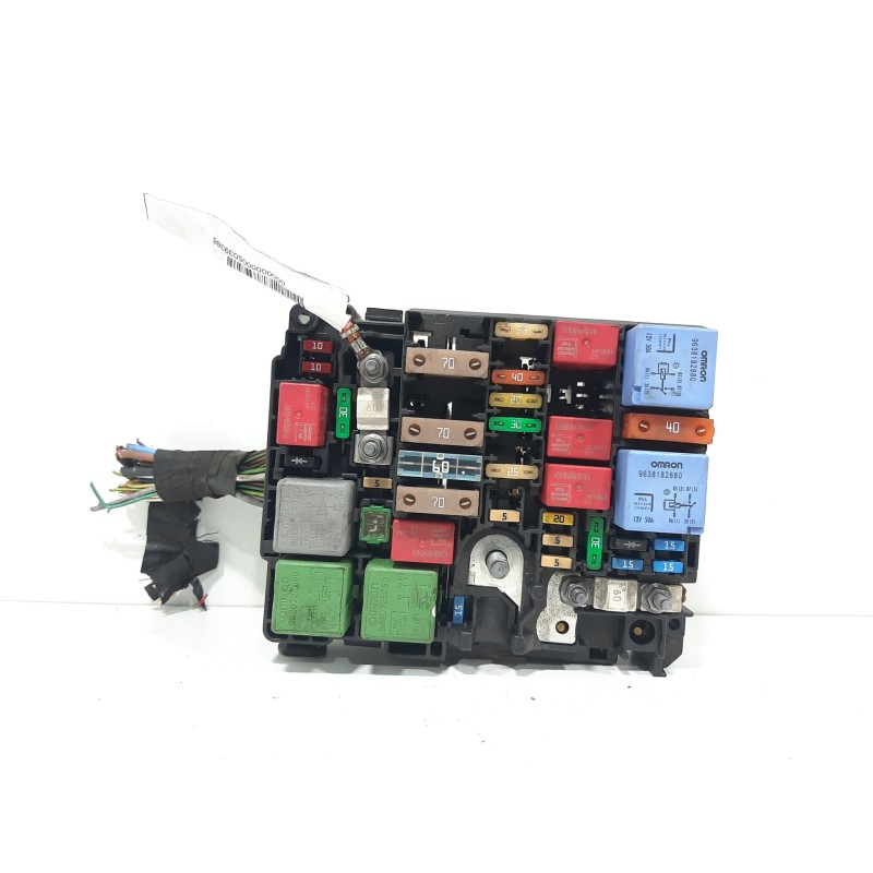 CAJA RELES / FUSIBLES 9804846880  - imagen 1