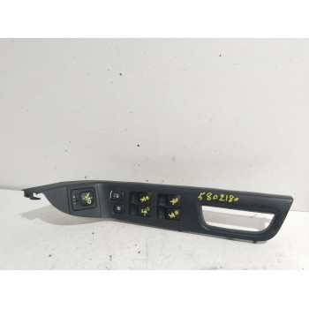 MANDO ELEVALUNAS DELANTERO IZQUIERDO 8608A058 