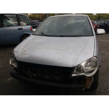 VOLKSWAGEN POLO (9N3)