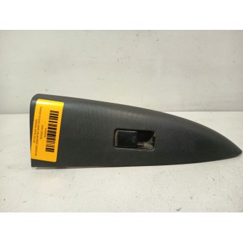 MANDO ELEVALUNAS DELANTERO DERECHO 25411ED03A 