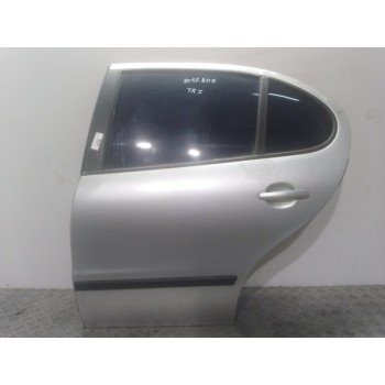 PUERTA TRASERA IZQUIERDA PLATA 