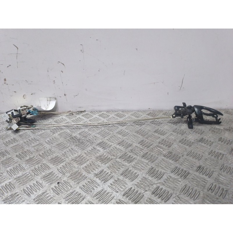 CERRADURA PUERTA DELANTERA DERECHA 8132027000  - imagen 1
