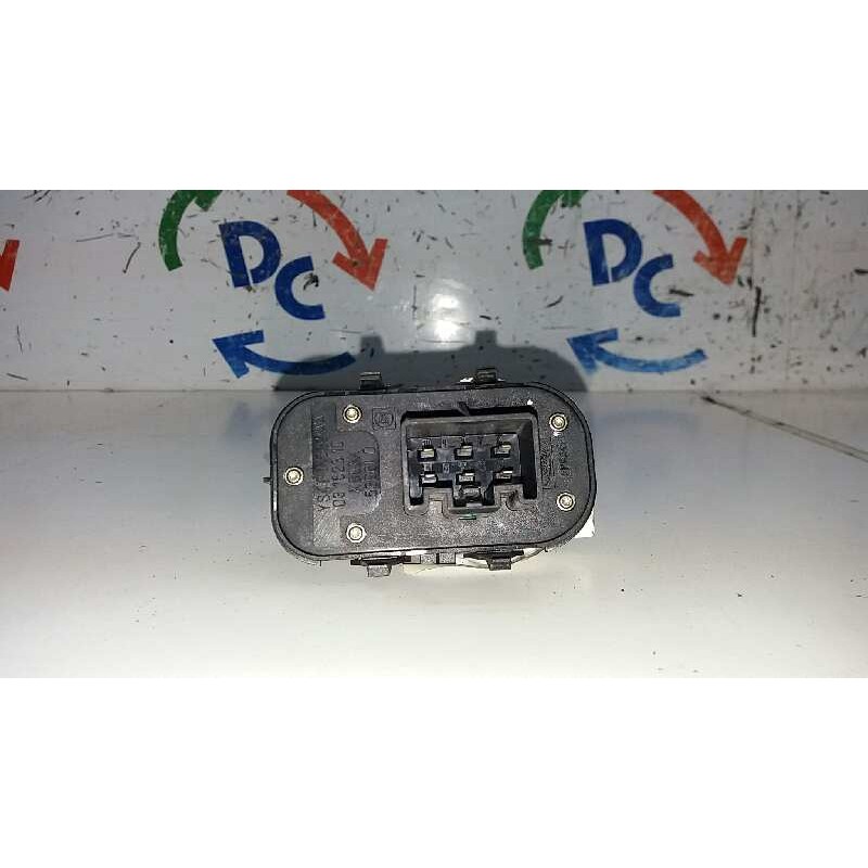 MANDO ELEVALUNAS DELANTERO IZQUIERDO 4781958 3 P.  - imagen 1