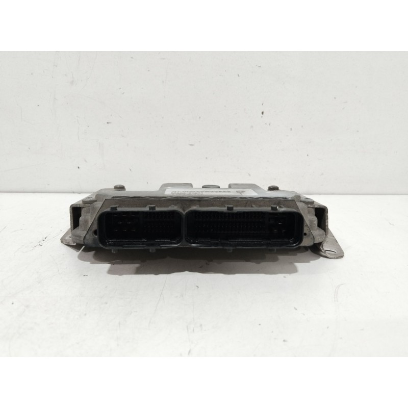 CENTRALITA MOTOR UCE 896610H170  - imagen 4
