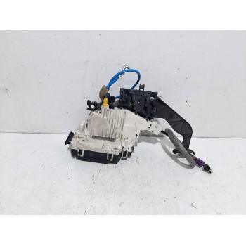 CERRADURA PUERTA DELANTERA DERECHA A1667200435 
