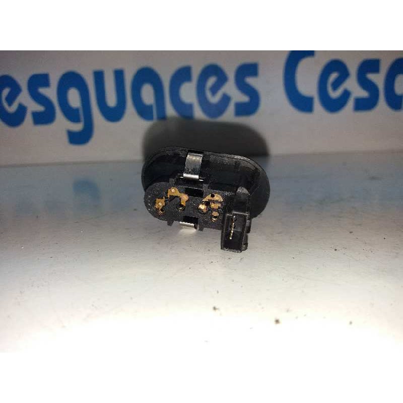 MANDO ELEVALUNAS DELANTERO DERECHO  - imagen 1