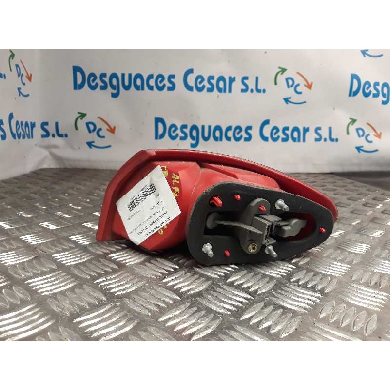 PILOTO TRASERO IZQUIERDO  - imagen 2