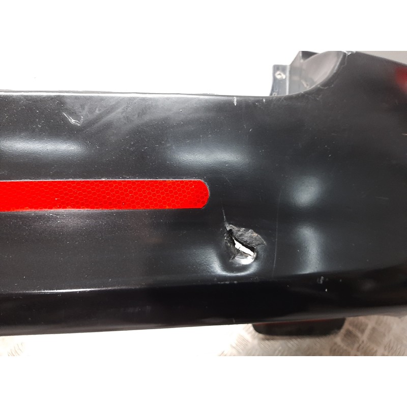 PARAGOLPES TRASERO NEGRO  - imagen 2