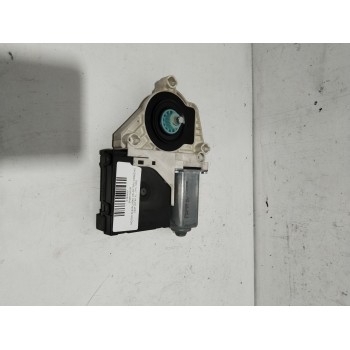 MOTOR ELEVALUNAS DELANTERO DERECHO 5P0837402M 