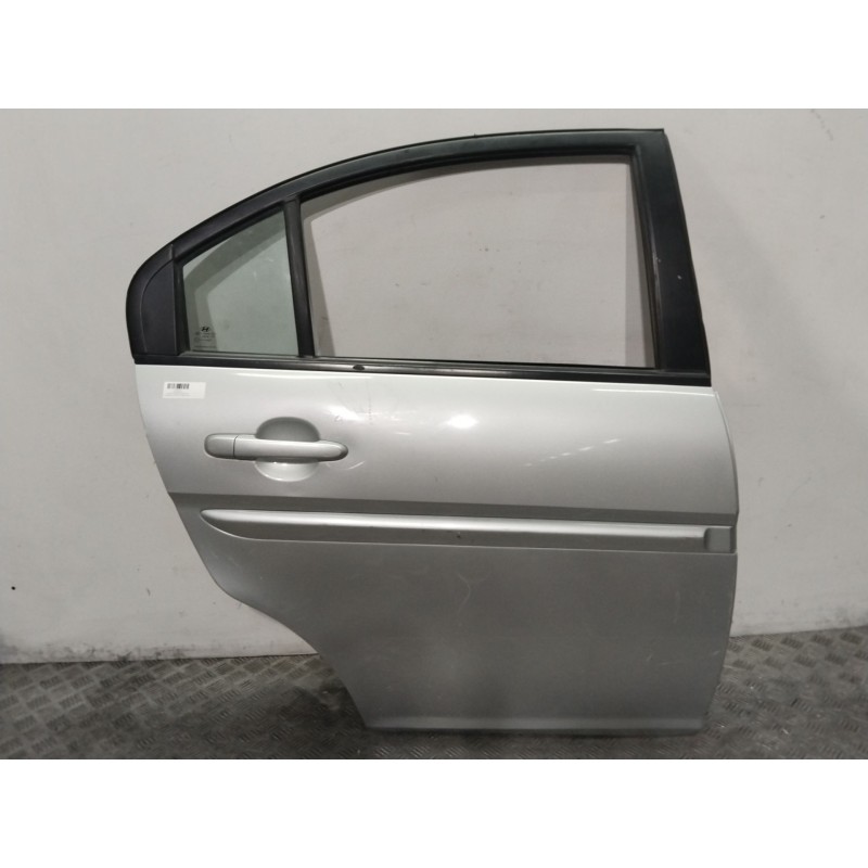PUERTA TRASERA DERECHA 770040N000  - imagen 1