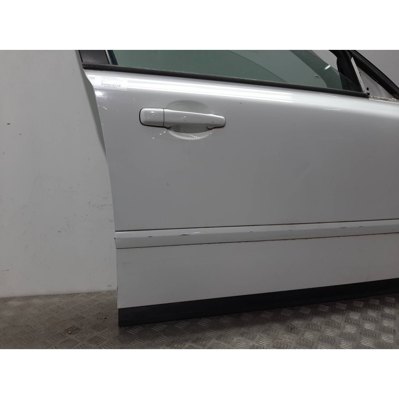PUERTA DELANTERA DERECHA BLANCO  - imagen 4