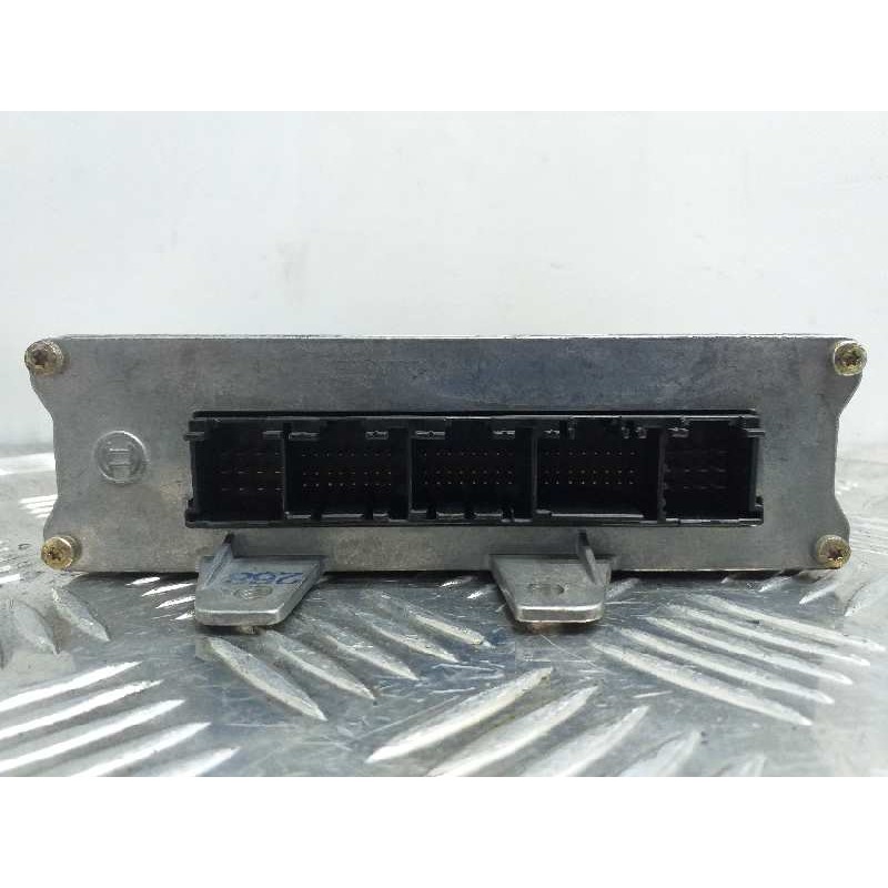 CENTRALITA MOTOR UCE 0261203938/939 8D0907557C  - imagen 2