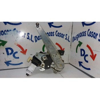 ELEVALUNAS TRASERO IZQUIERDO 834031C010 ELÉCTRICO 2 PINES OEM 834031C010