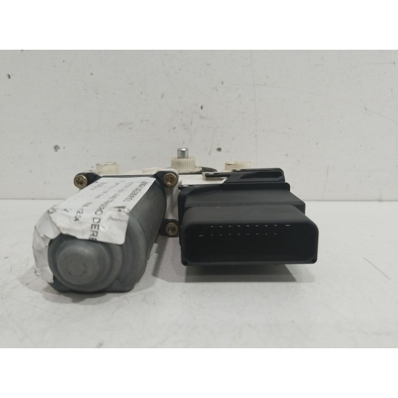 MOTOR ELEVALUNAS TRASERO DERECHO 1C0959812A  - imagen 2