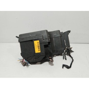 CAJA RELES / FUSIBLES BDG867010H 