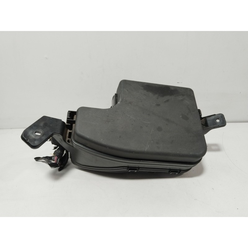 CAJA RELES / FUSIBLES BDG867010H  - imagen 2