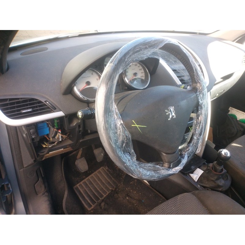 PEUGEOT 207 - imagen 2
