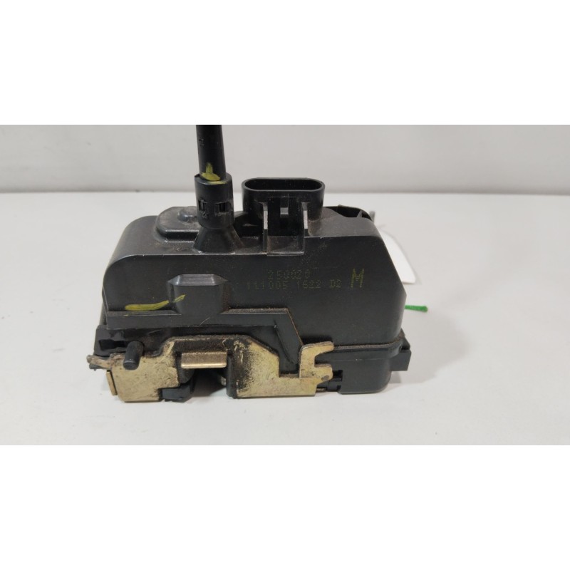 CERRADURA PUERTA TRASERA DERECHA 82500AV60B  - imagen 2