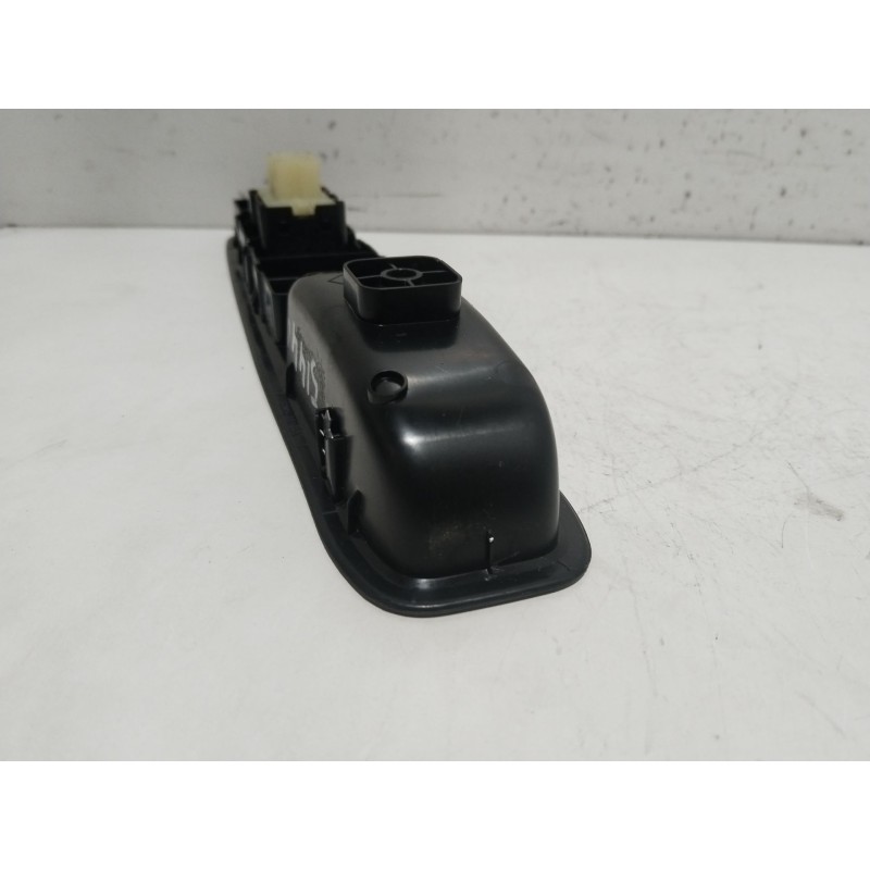 MANDO ELEVALUNAS DELANTERO DERECHO 254118044R  - imagen 4