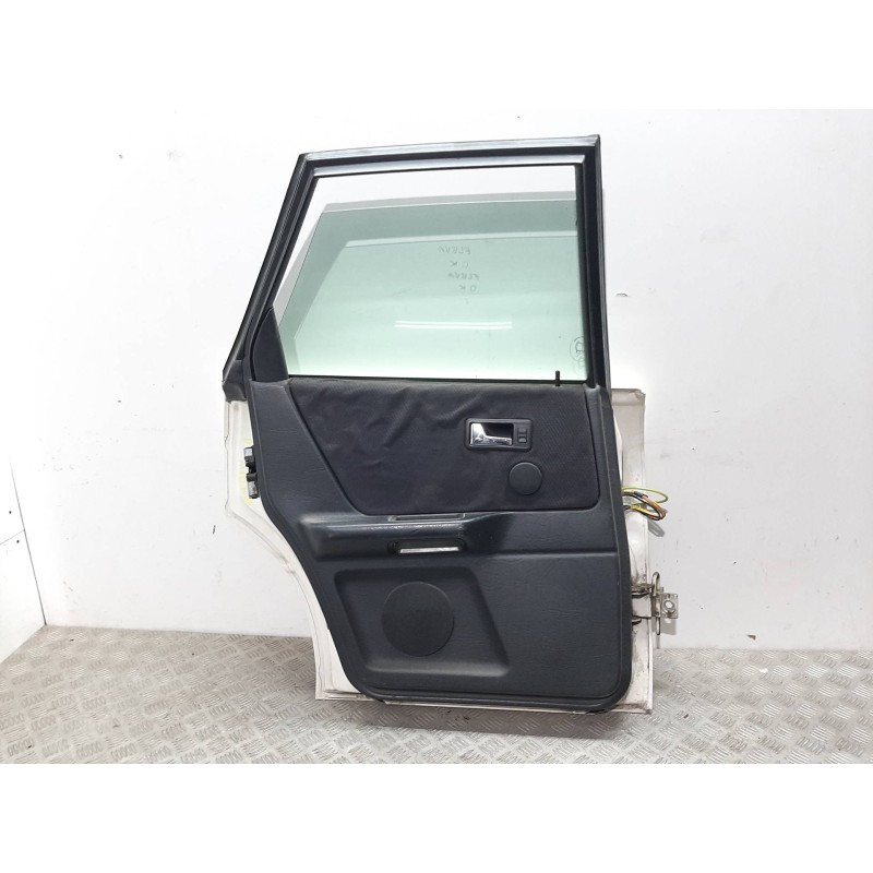 PUERTA TRASERA IZQUIERDA BLANCO  - imagen 2