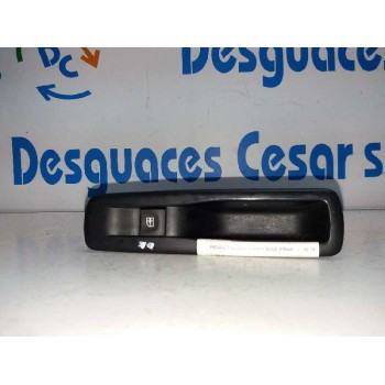 MANDO ELEVALUNAS TRASERO IZQUIERDO 829500004R 
