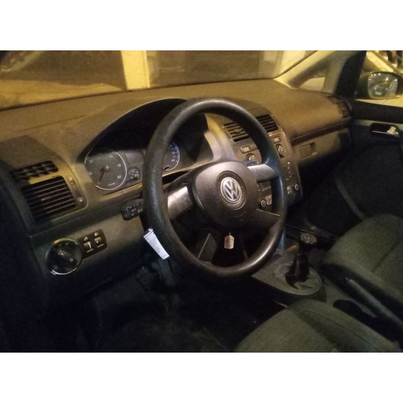 VOLKSWAGEN TOURAN (1T1, 1T2) - imagen 3