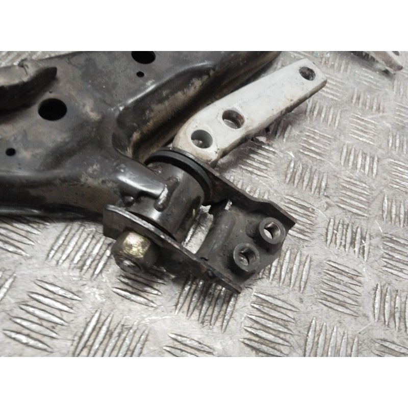 BRAZO SUSPENSION INFERIOR DELANTERO DERECHO 54500AV600  - imagen 3
