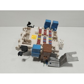 CAJA RELES / FUSIBLES 24350AV700 