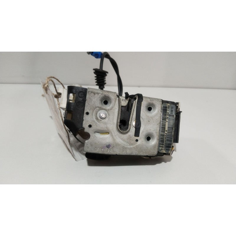 CERRADURA PUERTA TRASERA DERECHA 4589696AA  - imagen 4