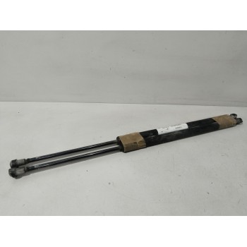 AMORTIGUADORES MALETERO / PORTON 90452AU200 