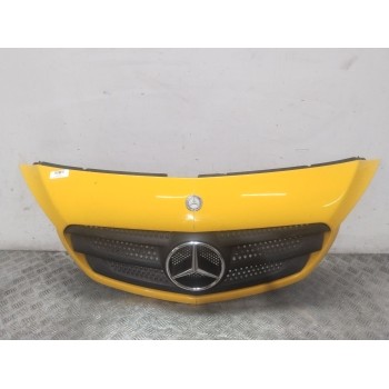 REJILLA DELANTERA A4158870301 AMARILLO