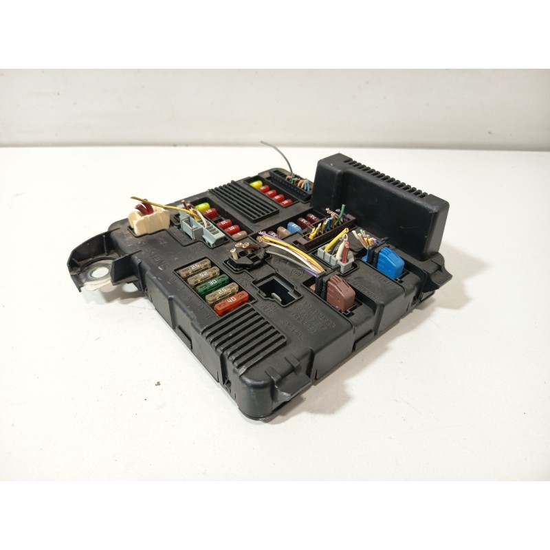 CAJA RELES / FUSIBLES 8200306032C  - imagen 2