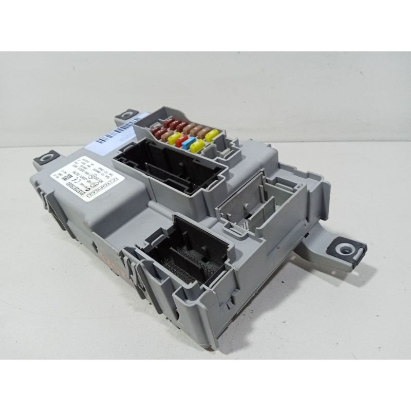 CAJA RELES / FUSIBLES 01372879080  - imagen 3