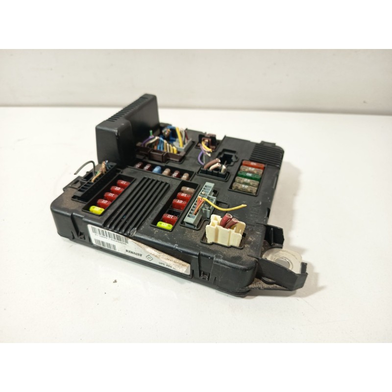 CAJA RELES / FUSIBLES 8200306032C  - imagen 3