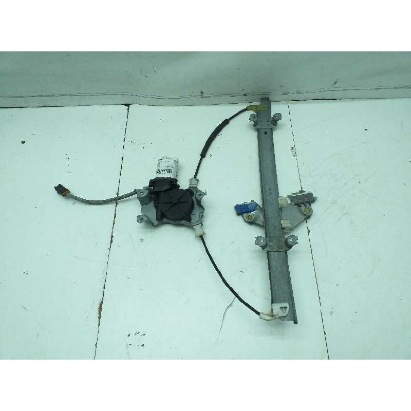 ELEVALUNAS DELANTERO DERECHO ELECTRICO  - imagen 1