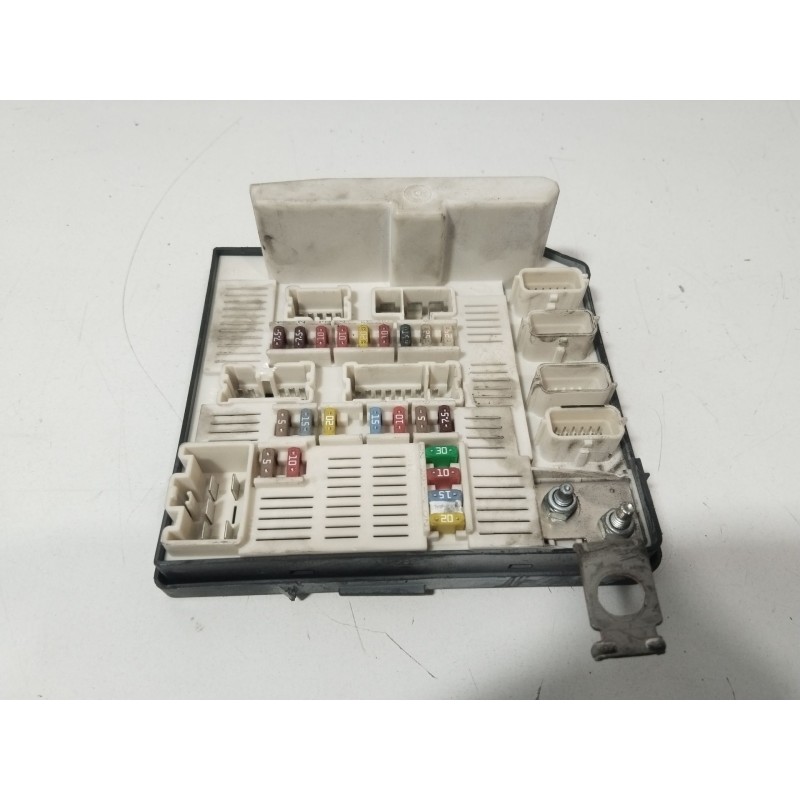 CAJA RELES / FUSIBLES 8200455424  - imagen 1