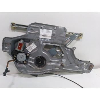 ELEVALUNAS DELANTERO DERECHO 8240626000 