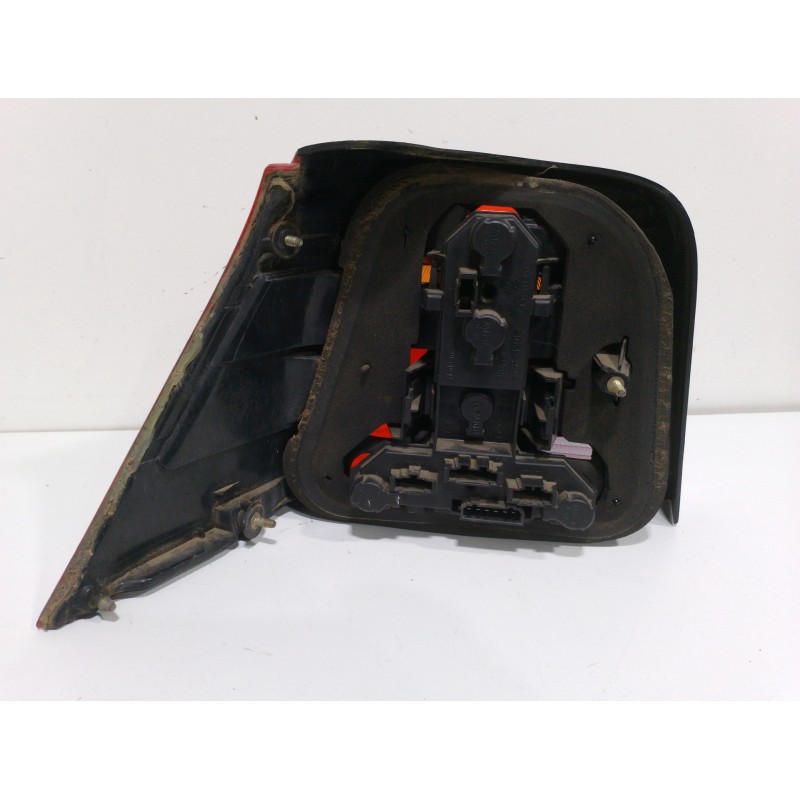 PILOTO TRASERO DERECHO 1J9945096Q  - imagen 2