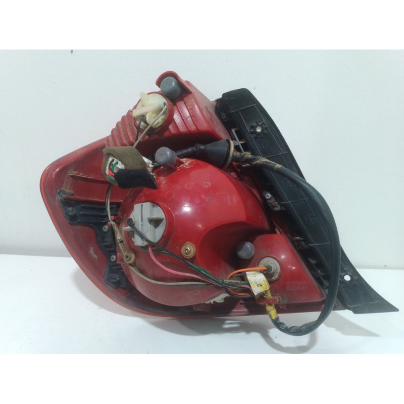 PILOTO TRASERO DERECHO  - imagen 2