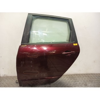 PUERTA TRASERA IZQUIERDA 821017991R 