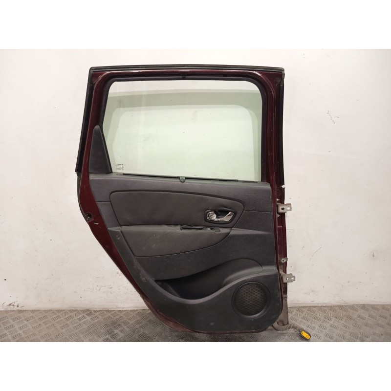 PUERTA TRASERA IZQUIERDA 821017991R  - imagen 4