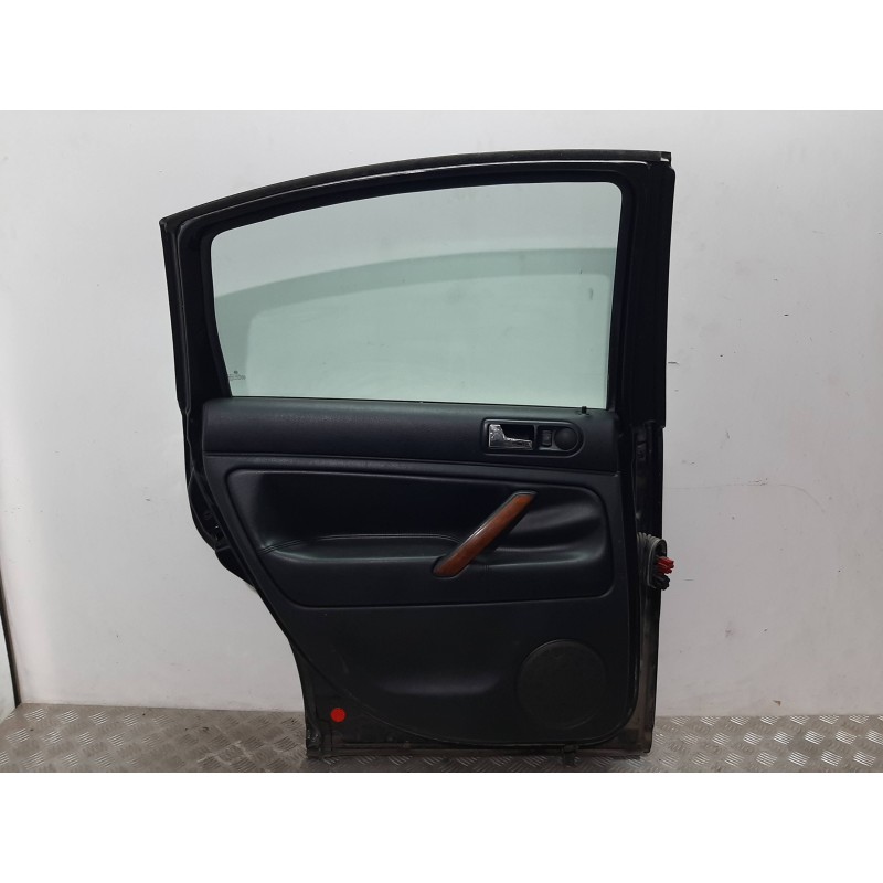 PUERTA TRASERA IZQUIERDA 3B5833051AB NEGRO  - imagen 4