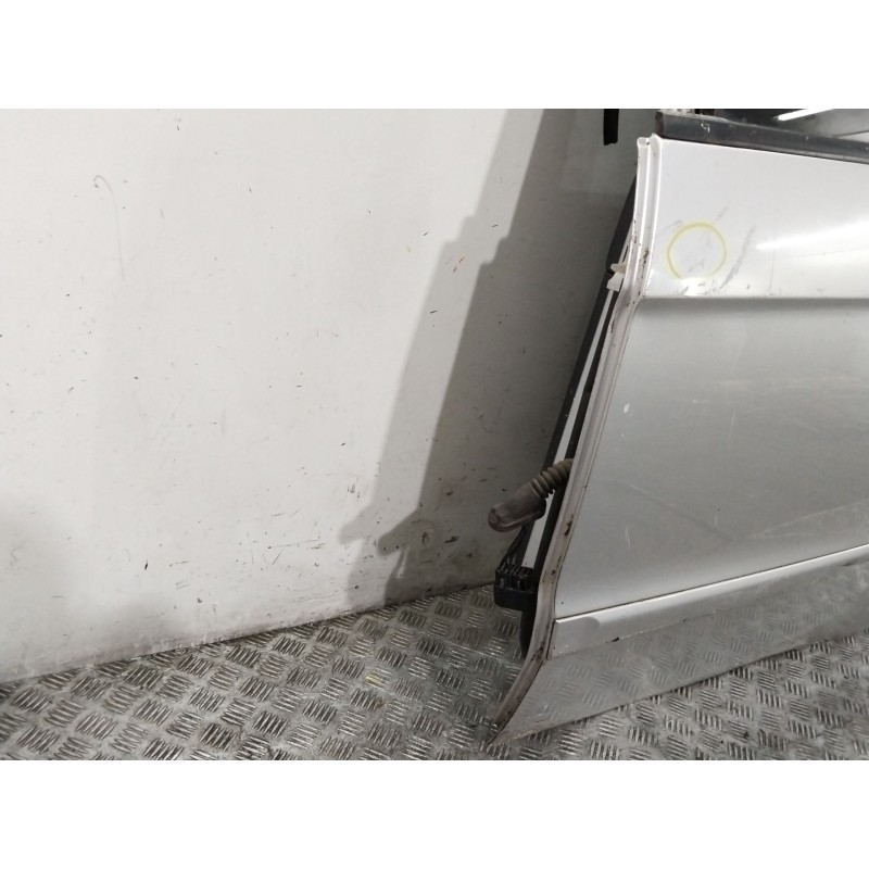 PUERTA TRASERA IZQUIERDA PLATA  - imagen 2