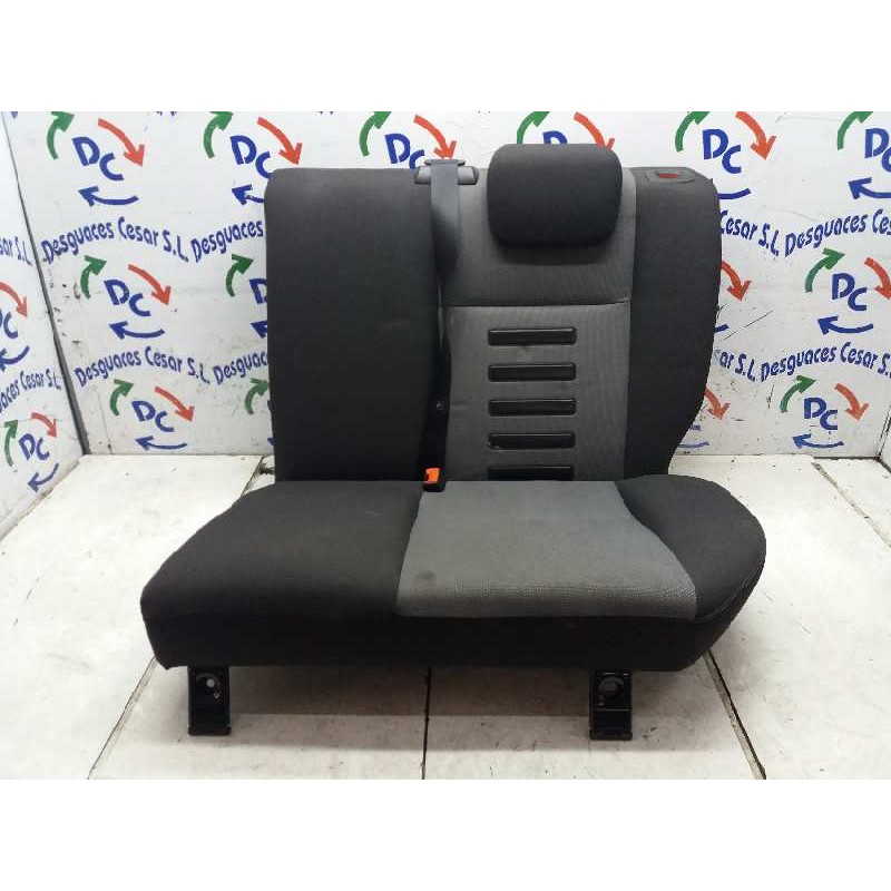 ASIENTO TRASERO IZQUIERDO 
