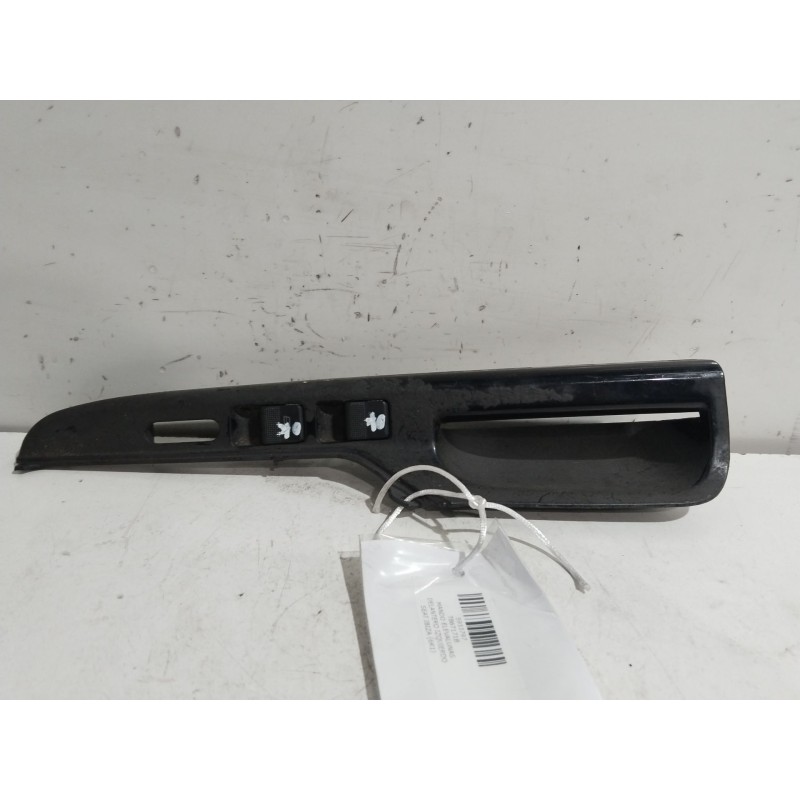 MANDO ELEVALUNAS DELANTERO IZQUIERDO T867171B  - imagen 1